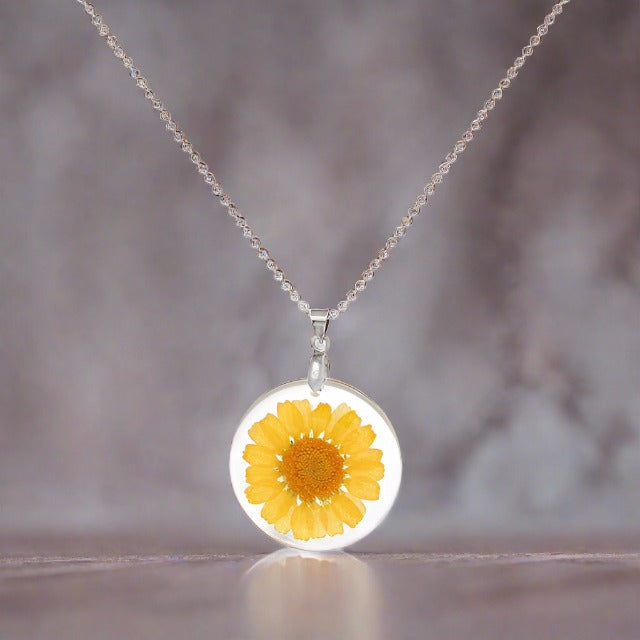 Boho Lane Australia Bohemian Dried Flower Daisy Necklace